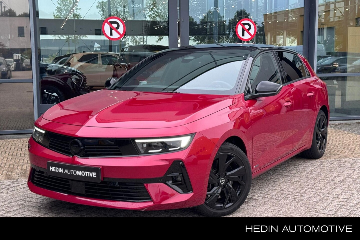 Opel Astra - 1.6 Plug-in Hybrid Level 4/GS | 180pk | Panorama-dak | Ad. cruise control | Camera | - AutoWereld.nl