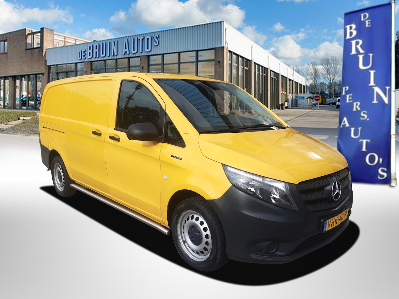 Mercedes-Benz eVito - eVito Lang 41 kWh Airco Achteruitrijcamera , Verwarmde stoel - AutoWereld.nl
