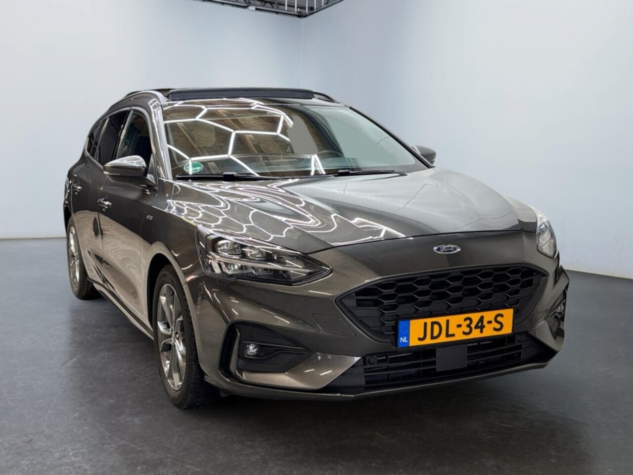 Ford Focus Wagon - 1.5 EcoB. ST Line | Panoramadak | B&O Audio | Adaptieve Cruise | - AutoWereld.nl