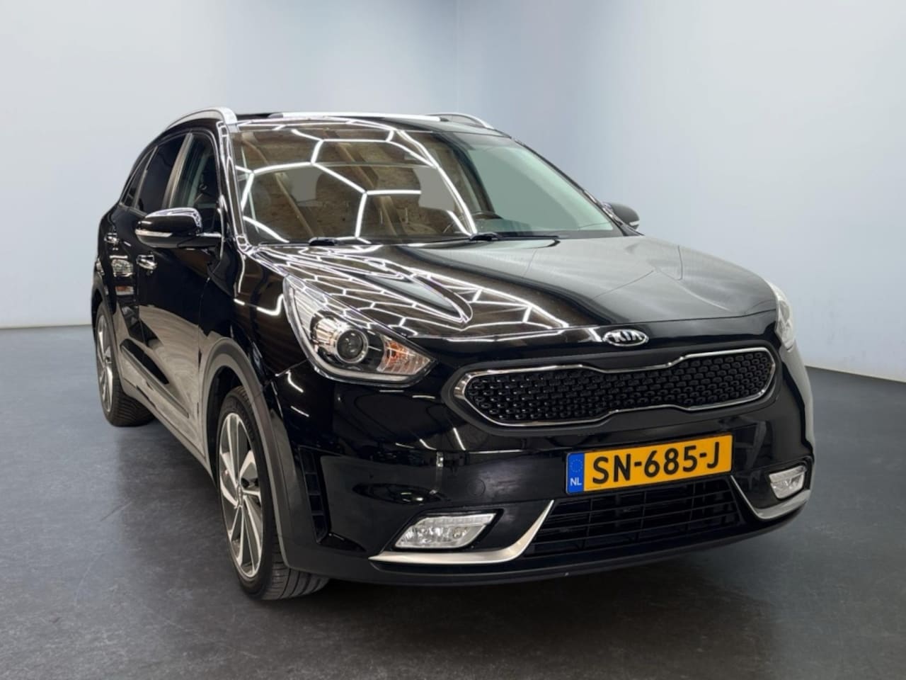 Kia Niro - 1.6 GDi H. Edition | Panoramadak | Apple CarPlay | Stoelverwarmi - AutoWereld.nl