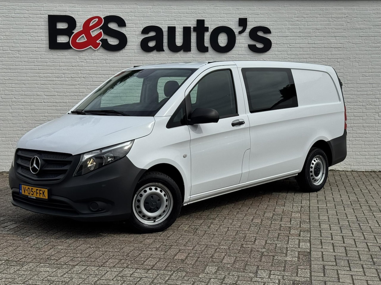 Mercedes-Benz Vito - 110 Dubbele Cabine Facelift Comfort Leder stuurwiel Airco Radio+media - AutoWereld.nl