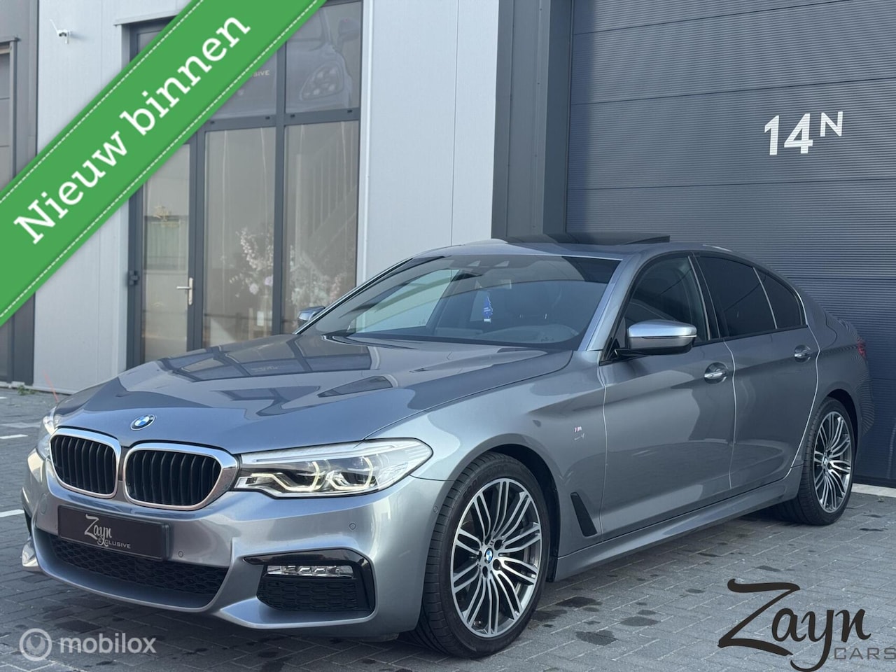 BMW 5-serie - 520D EDE High Executive | M-Pakket | Dak | 19" | - AutoWereld.nl