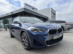 BMW X2 - xDrive25e M-sport Pano|Adapt.cruise|HUD|Leer|HarmanK