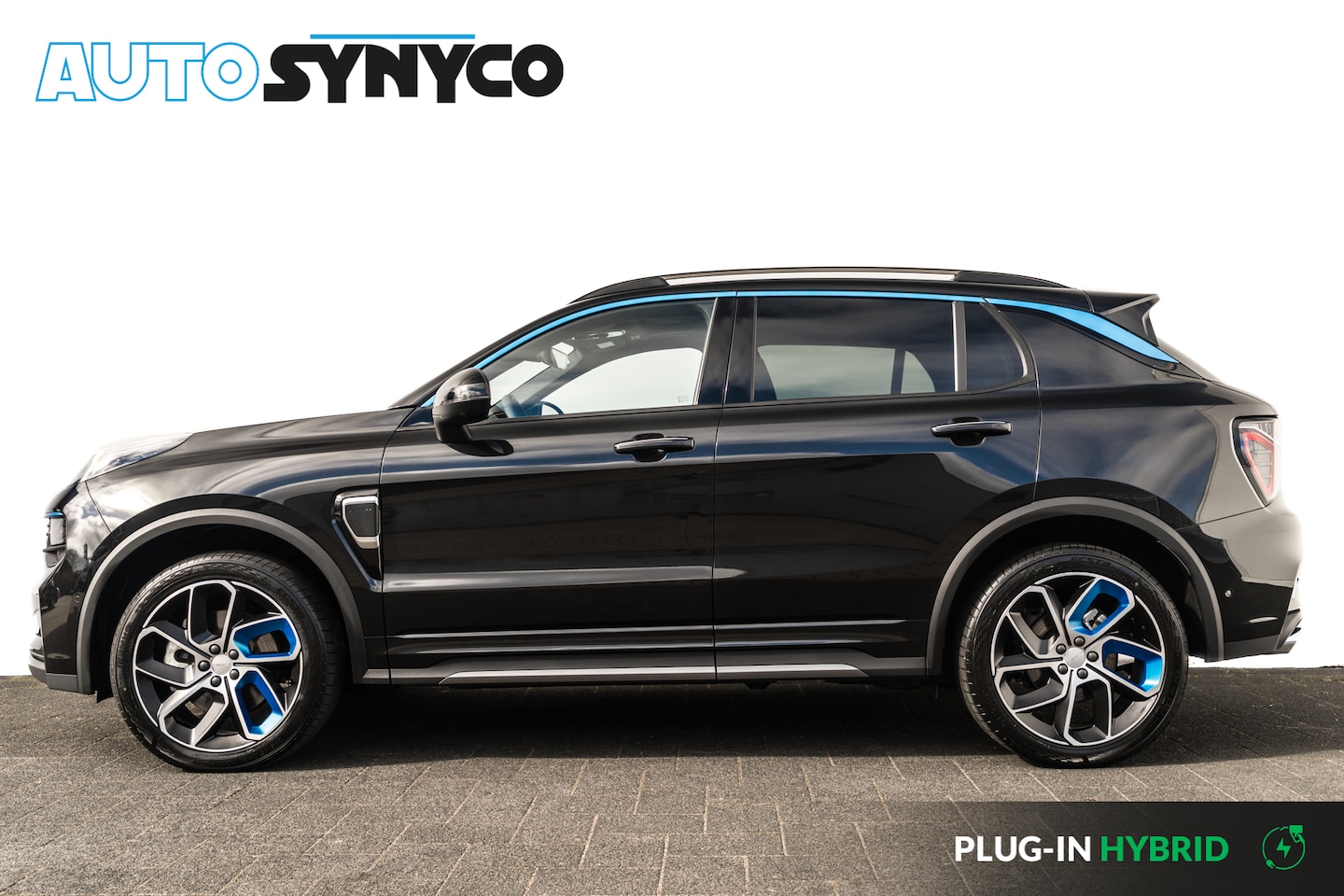 Lynk & Co 01 - 1.5 Plug-in Hybrid 262 Pk I Modeljaar 2023 I Panoramadak I 75 km Elektrisch I 360 Camera I - AutoWereld.nl