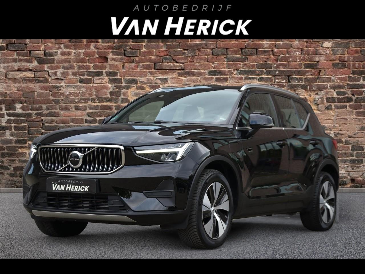 Volvo XC40 - 1.5 T4 Plug-in hybrid Core Bright | Facelift | Winterpakket | Park Assist Pack - AutoWereld.nl