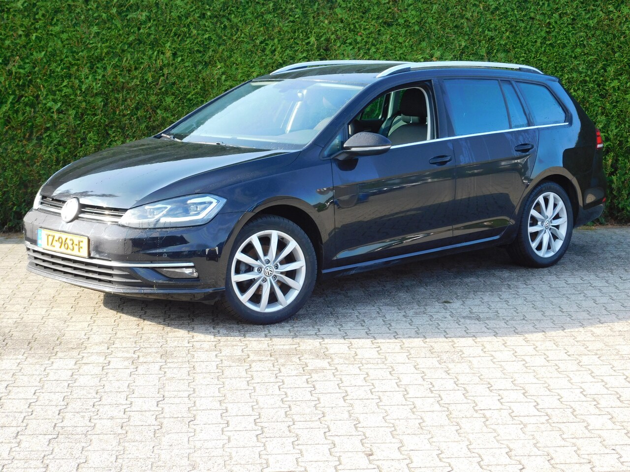Volkswagen Golf Variant - 1.5 TSI Highline 1.5 TSI Highline, Acc, NAvi, Trekhaak - AutoWereld.nl
