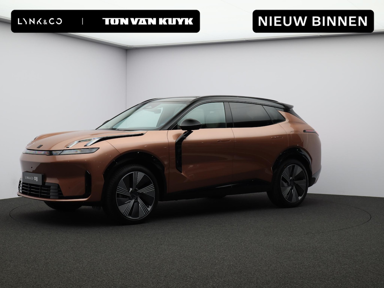 Lynk & Co 08 - 1.5 More / Panoramadak / 360 Camera / Harman Kardon audio / Massage + Ventilatie voorstoel - AutoWereld.nl