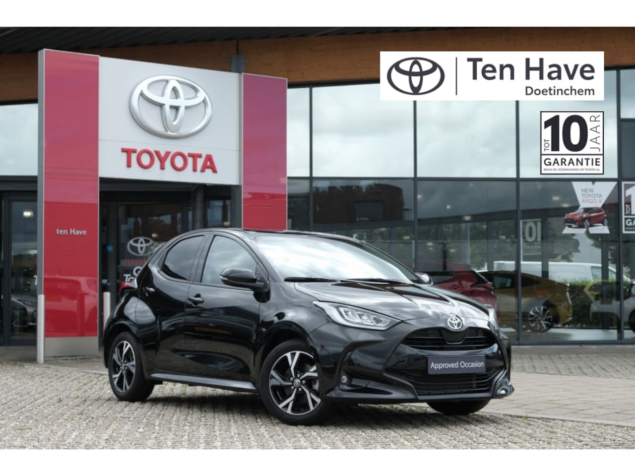 Toyota Yaris - 1.5 Hybrid 115PK First Edition Automaat | Apple Carplay / Androi - AutoWereld.nl
