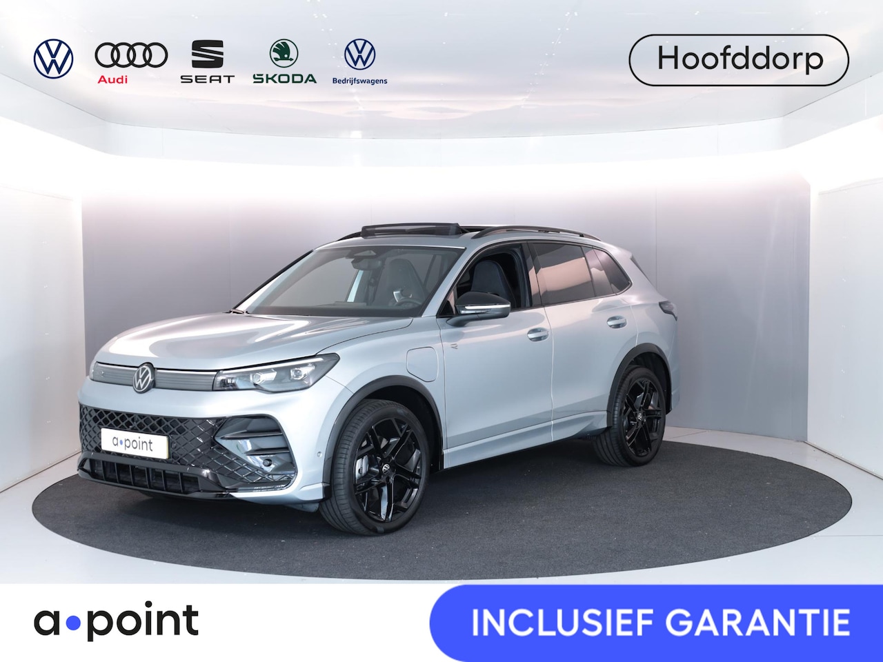 Volkswagen Tiguan - 1.5 eHybrid R-Line Edition 204 PK PHEV | Verlengde garantie | Panorama dak | Trekhaak | Bl - AutoWereld.nl