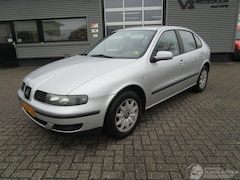 SEAT Leon - 1.6-16V Stella