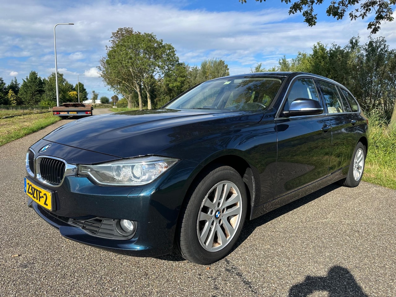 BMW 3-serie Touring - 320i High Executive|euro 6 - AutoWereld.nl