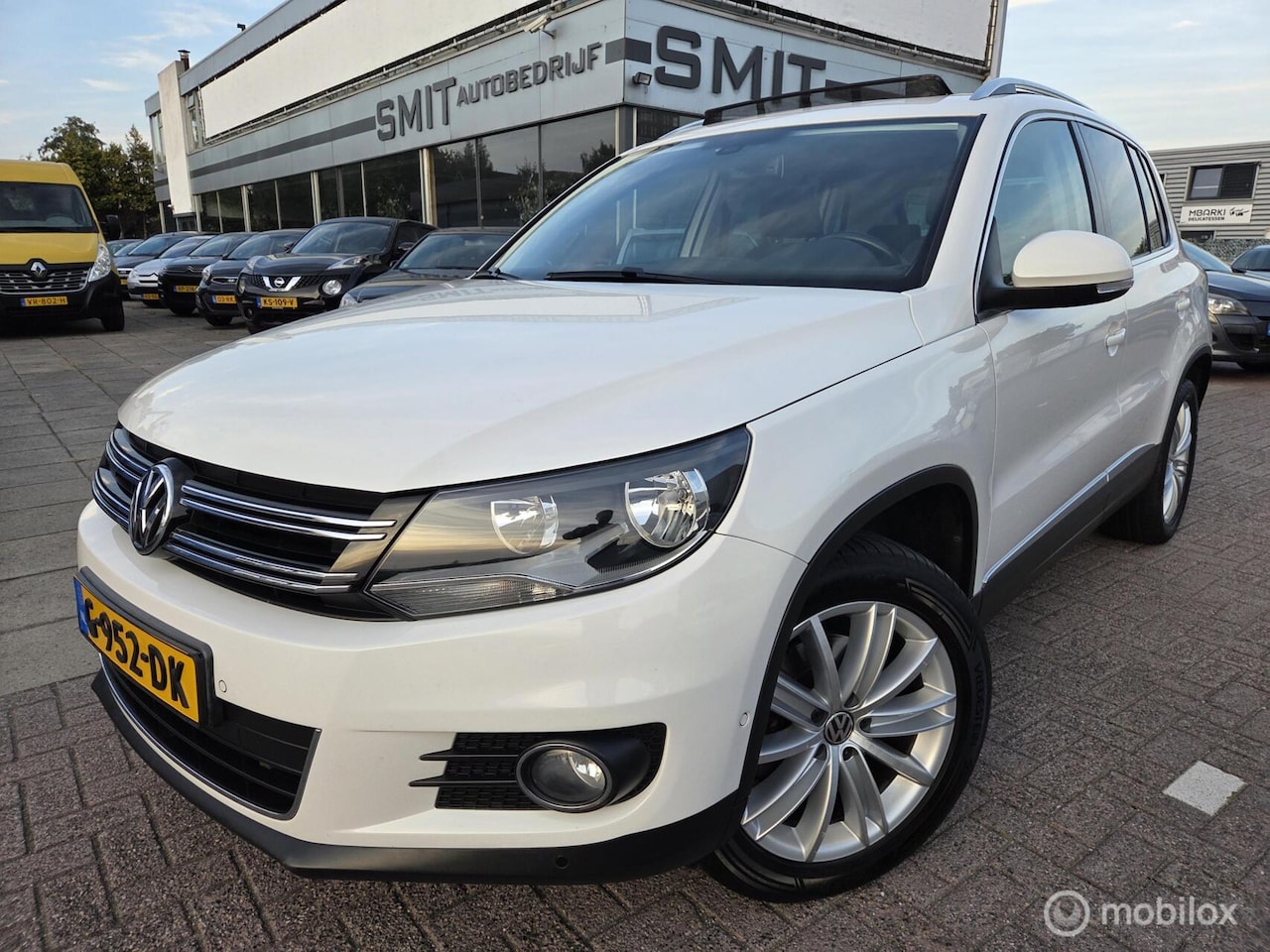 Volkswagen Tiguan - 1.4 TSI Sport&Style R-line Edition - AutoWereld.nl