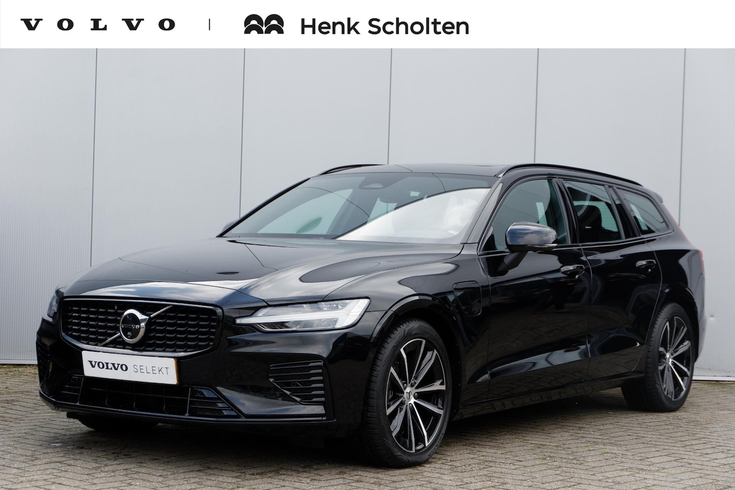 Volvo V60 - T6 Automaat Plug-in hybrid AWD Plus Dark | 360° camera |Panoramdak | Premium audio by Harm - AutoWereld.nl