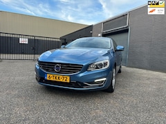 Volvo V60 - 2.4 D6 AWD Plug-In Hybrid Summum Camera Clima Cruise Navi Leer Keyless Dak PDC Trekhaak AP