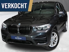 BMW X3 - xDr30e BUSINESS ED. / PANODAK / ACC / MEMORY / HEADUP / 17"