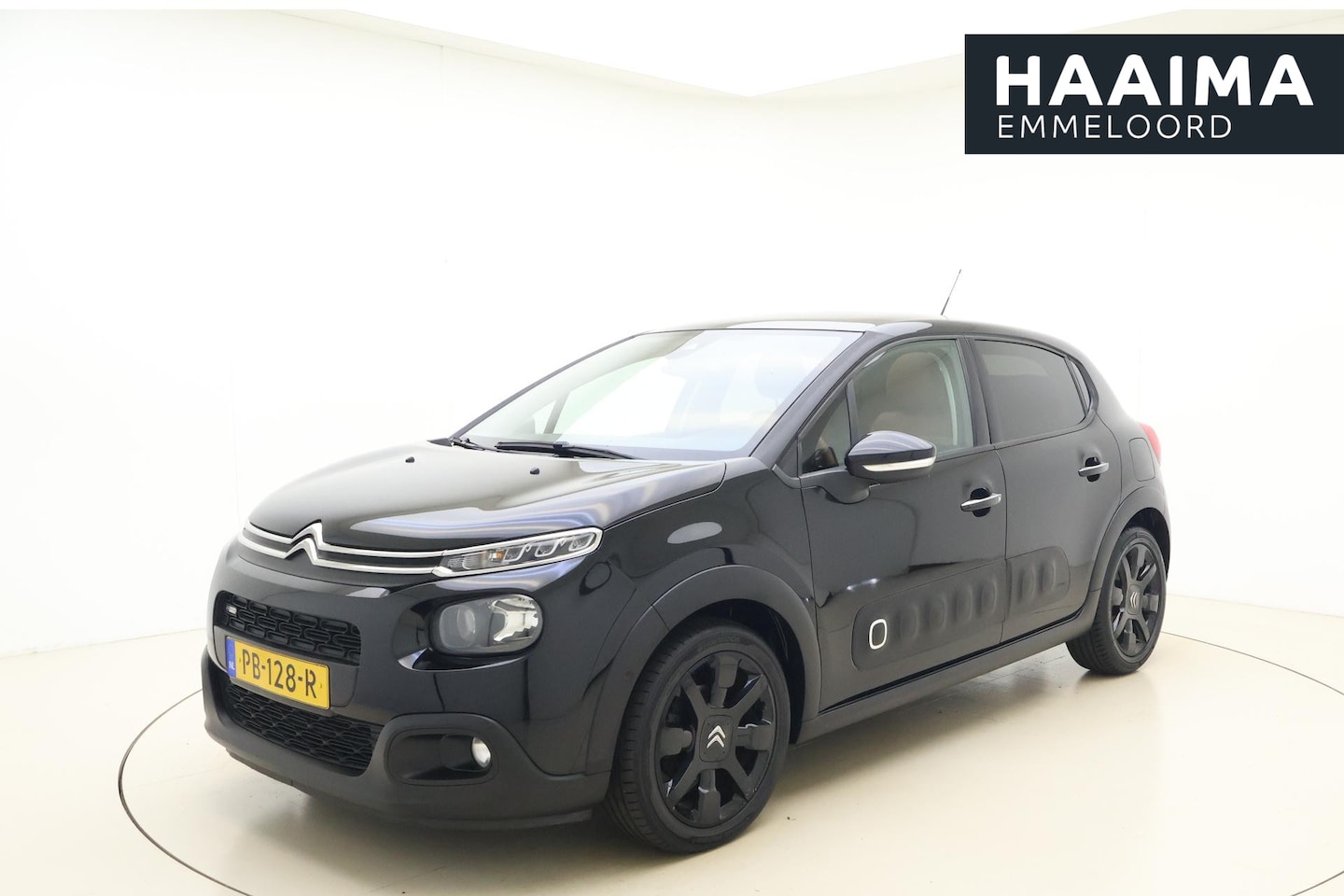 Citroën C3 - 1.2 PureTech S&S Shine 110 PK Automaat | Navigatie | Panoramadak | Trekhaak | Climate cont - AutoWereld.nl