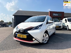 Toyota Aygo - 1.0 VVT-i x-pose Cabrio / Airco / Half leder / Apple carplay / Navigatie / Lm velgen