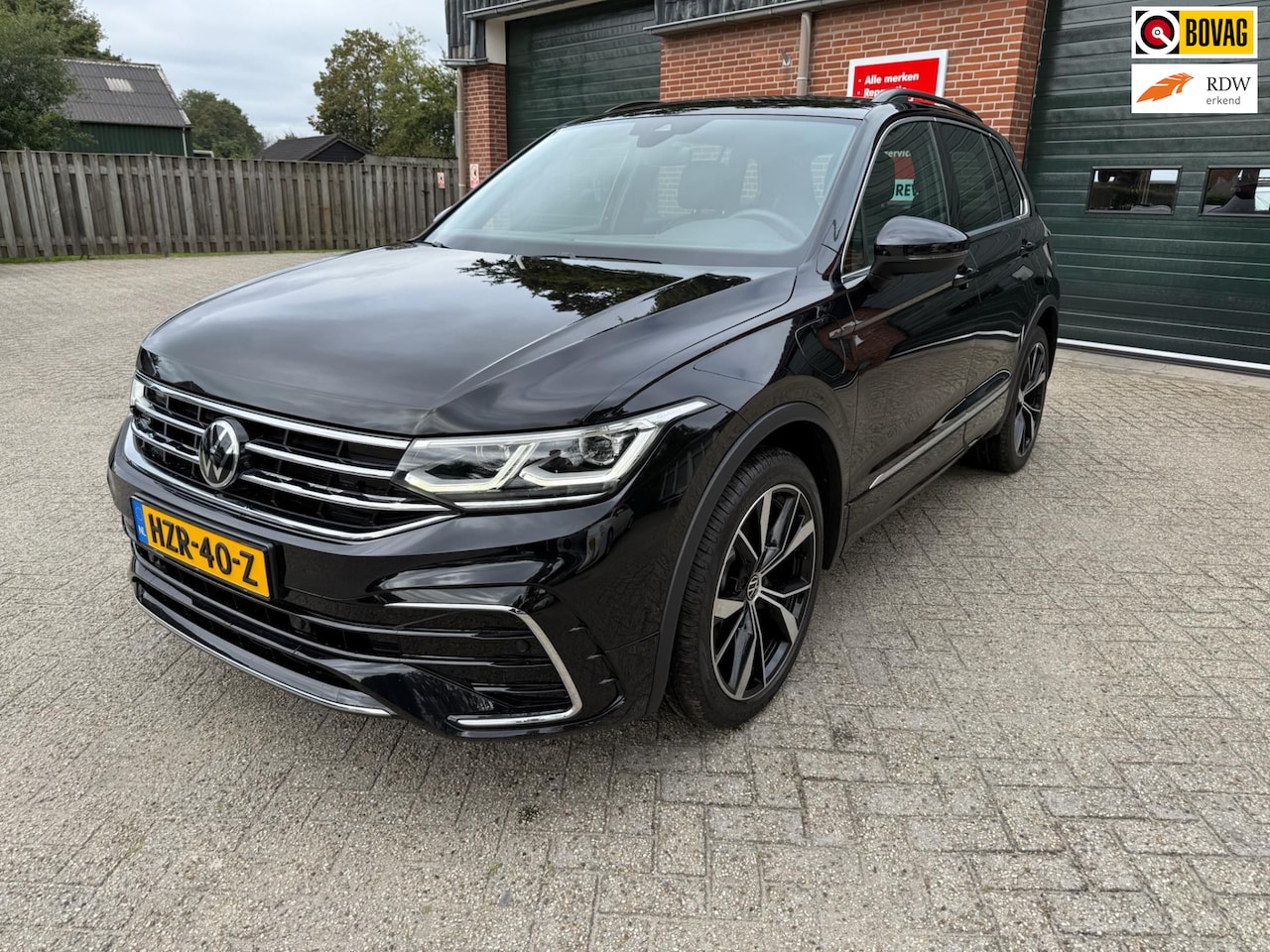 Volkswagen Tiguan - 1.4 TSI eHybrid R-Line Business 1.4 TSI eHybrid R-Line Business+ - AutoWereld.nl