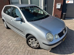 Volkswagen Polo - 1.4-16V Comfortline / 5DRS / Clima / Cruise / NAP