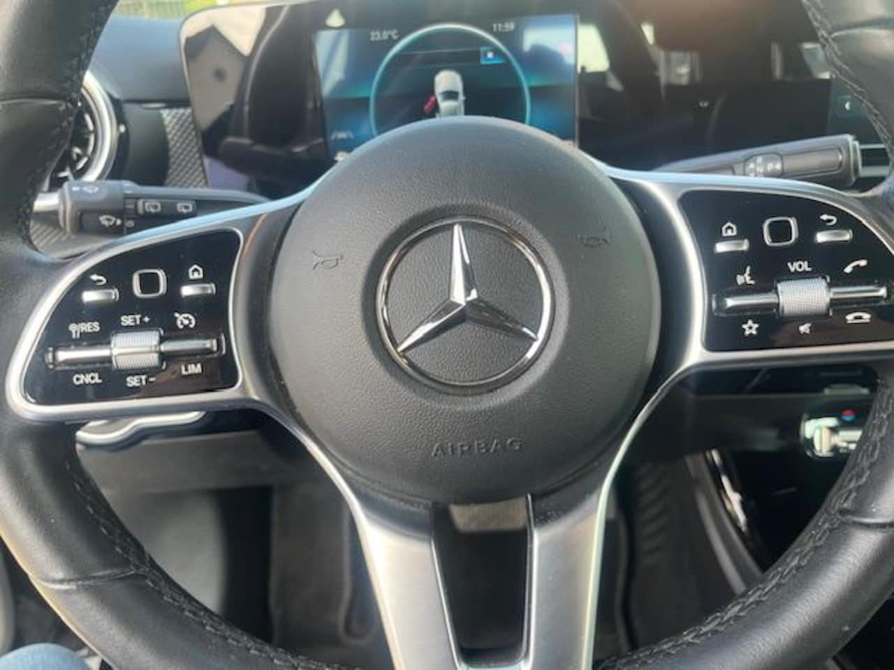 Mercedes-Benz A-klasse - 200 weinig km, carplay, half leder, 1 jaar Bovag