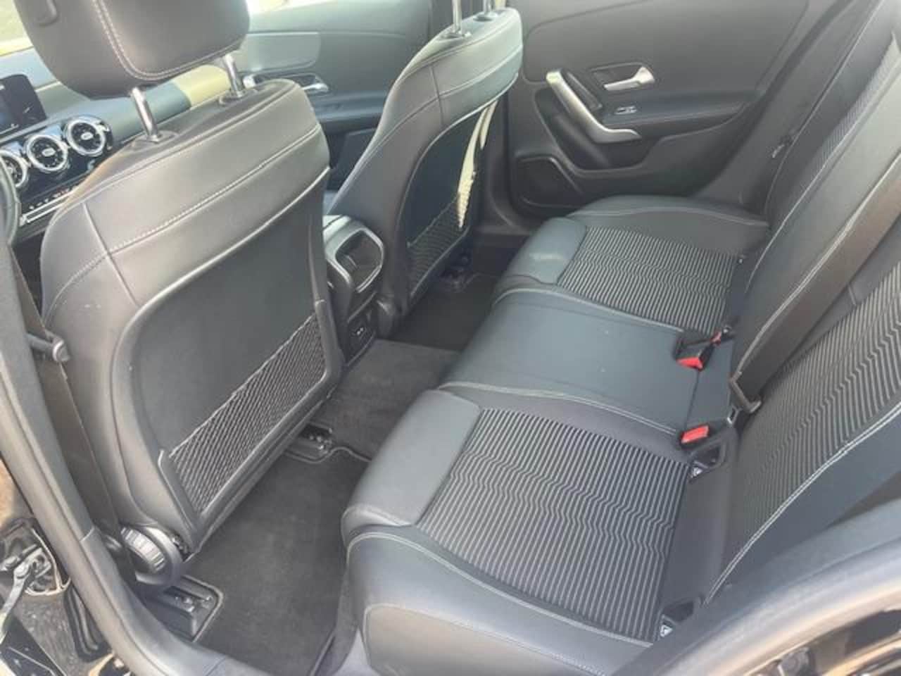 Mercedes-Benz A-klasse - 200 weinig km, carplay, half leder, 1 jaar Bovag