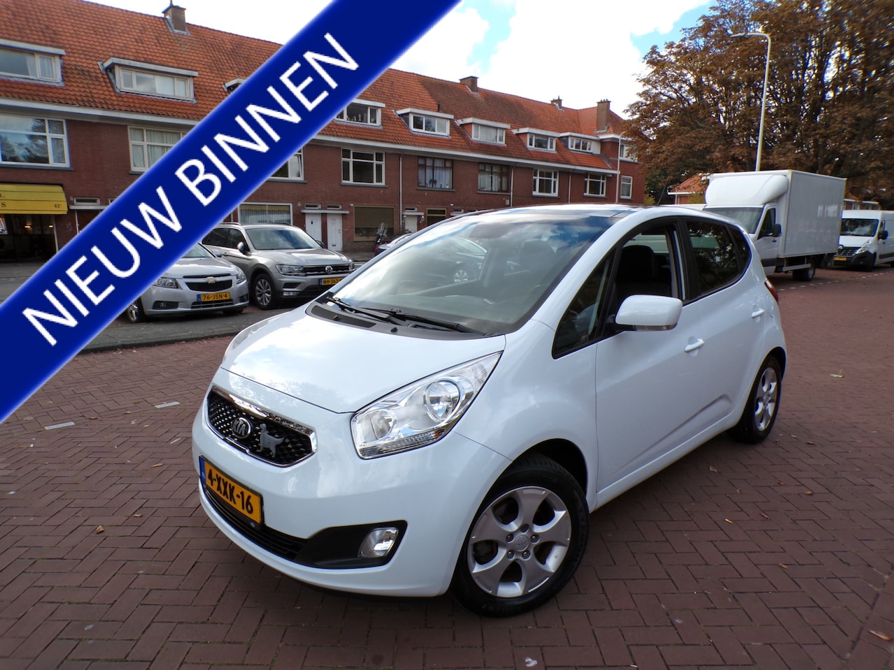 Kia Venga - 1.4 CVVT World Cup Edition van 2e eigenaar - AutoWereld.nl