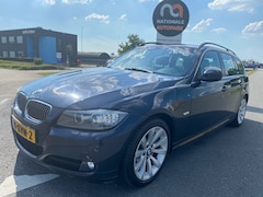 BMW 3-serie Touring - 2010 * 318i Business Line * AUTOMAAT * LMV * NAVI * AIRCO