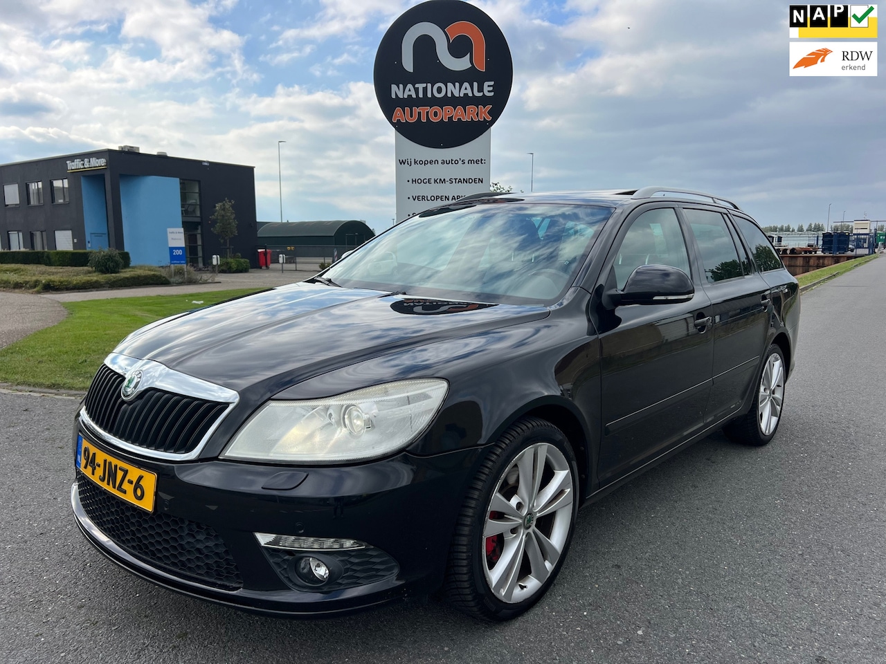 Skoda Octavia Combi - 2009 * 2.0 TFSI RS * AIRCO * ELEC. RAMEN * CLIMA - AutoWereld.nl