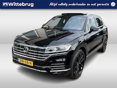 Volkswagen Touareg - 3.0 TSi eHybrid 4MOTION Elegance / AUTOMAAT/ 381PK/ PANO/ ELEKTR. TREKHAAK/ LEER/ 21" LMV/