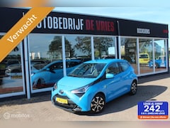Toyota Aygo - 1.0 VVT-i x-play Airco/Apple-Carplay/15Inch/5drs