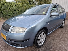 Skoda Fabia Combi - 1.4-16V Spirit+ AIRCO/CRUISE 80PK
