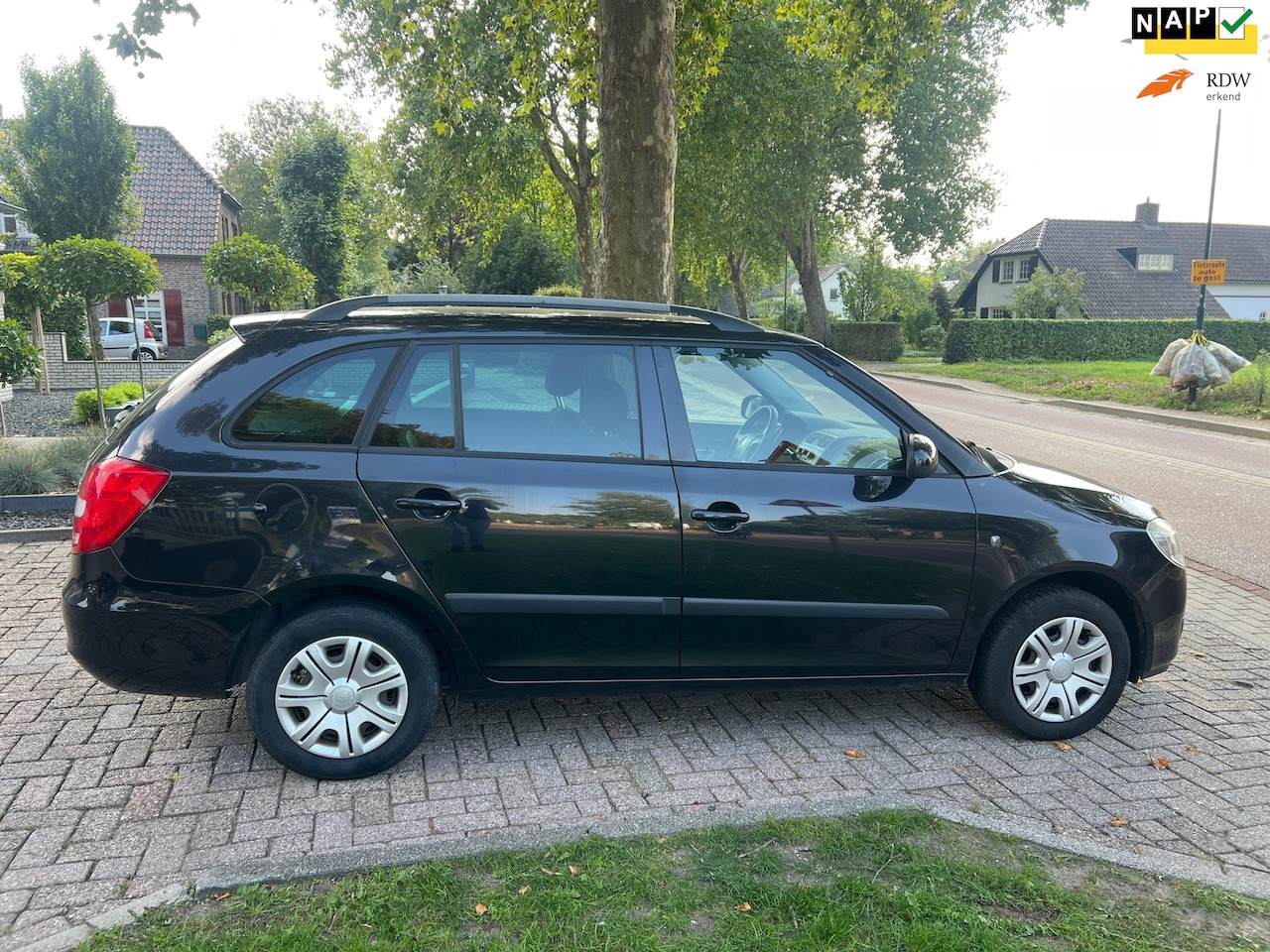 Skoda Fabia Combi - 1.4-16V Ambiente 1.4-16V Ambiente - AutoWereld.nl