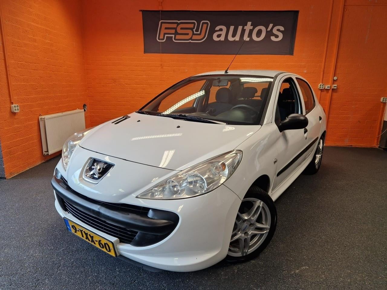 Peugeot 206 - 1.1 / 5 DEURS / ACCESS-LITE / APK 15-05-2026!! - AutoWereld.nl