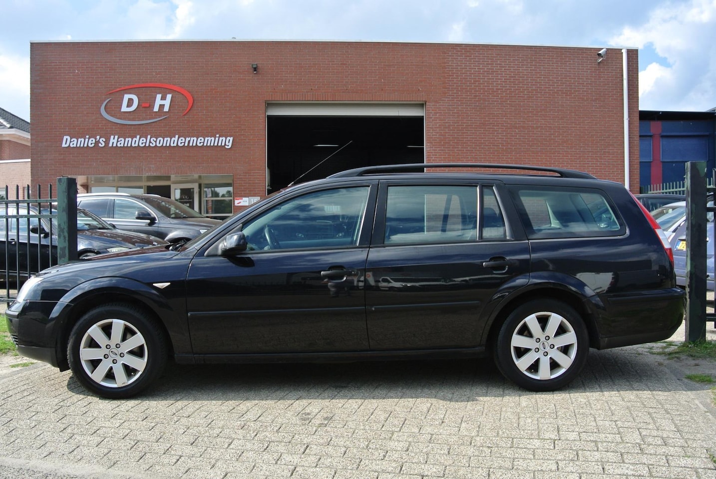 Ford Mondeo Wagon - 1.8-16V Trend airco apk 19-06-2026 inruil mogelijk nap - AutoWereld.nl