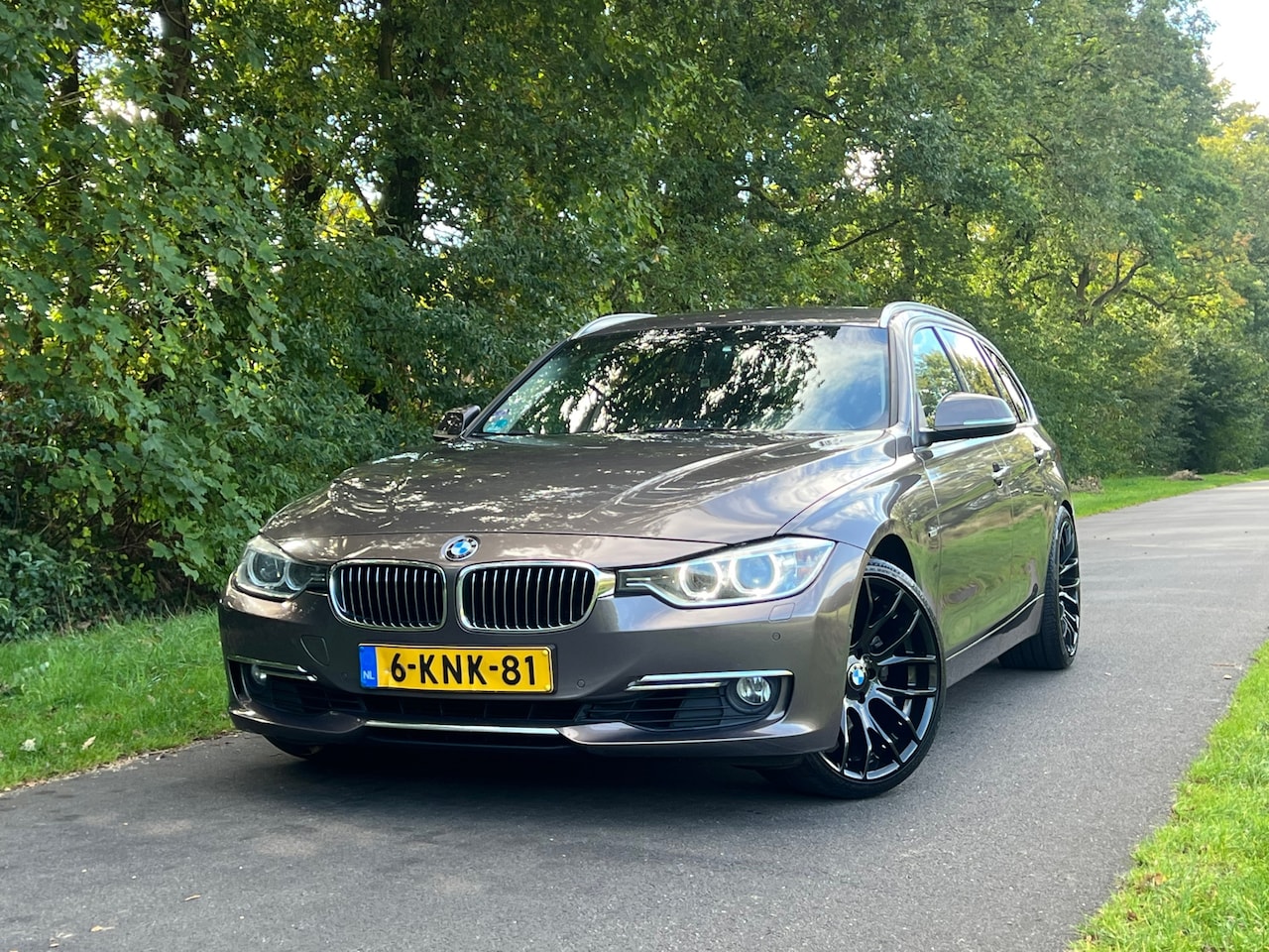 BMW 3-serie Touring - 328i High Executive | Luxery + Leder + Navi | - AutoWereld.nl
