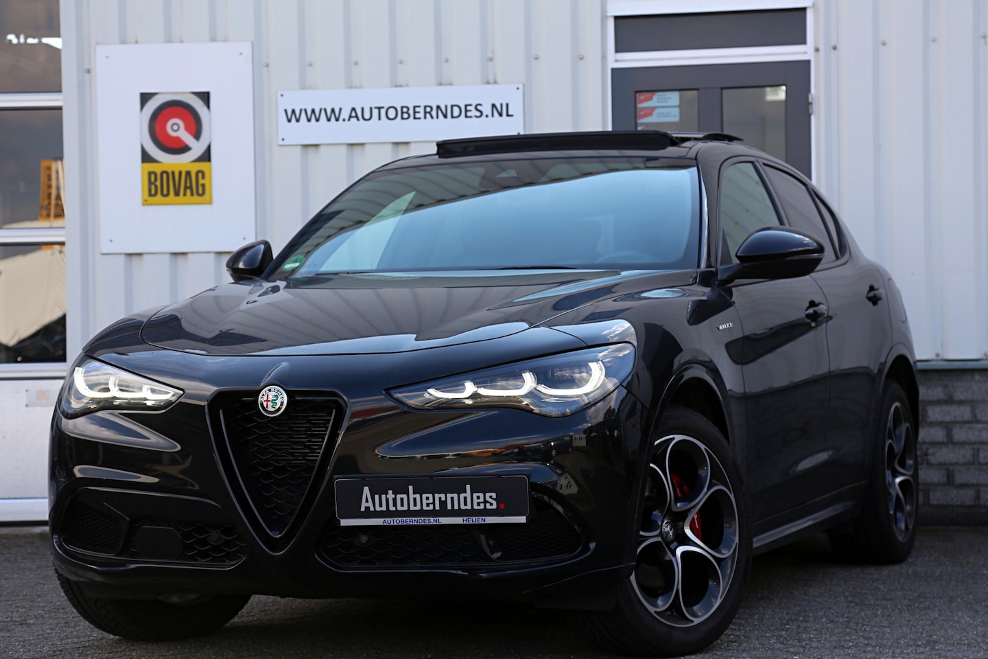 Alfa Romeo Stelvio - 2.0 T 280PK GME AWD Veloce*Perfect Alfa onderh.*1ste Eig.*Fabrieksg.*BTW*Pano/Black Pack/H - AutoWereld.nl
