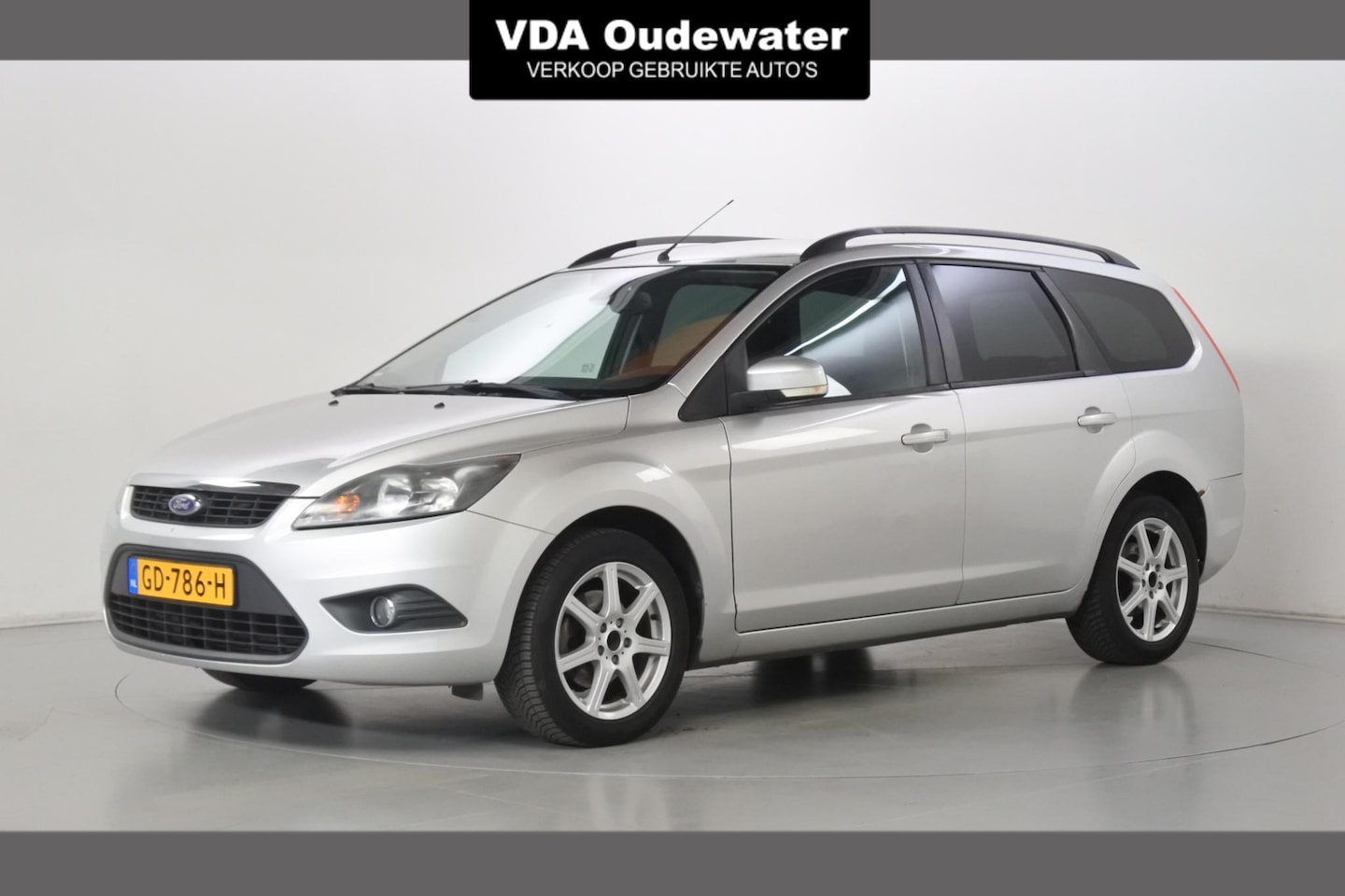 Ford Focus Wagon - 1.6 Trend Trekhaak - AutoWereld.nl