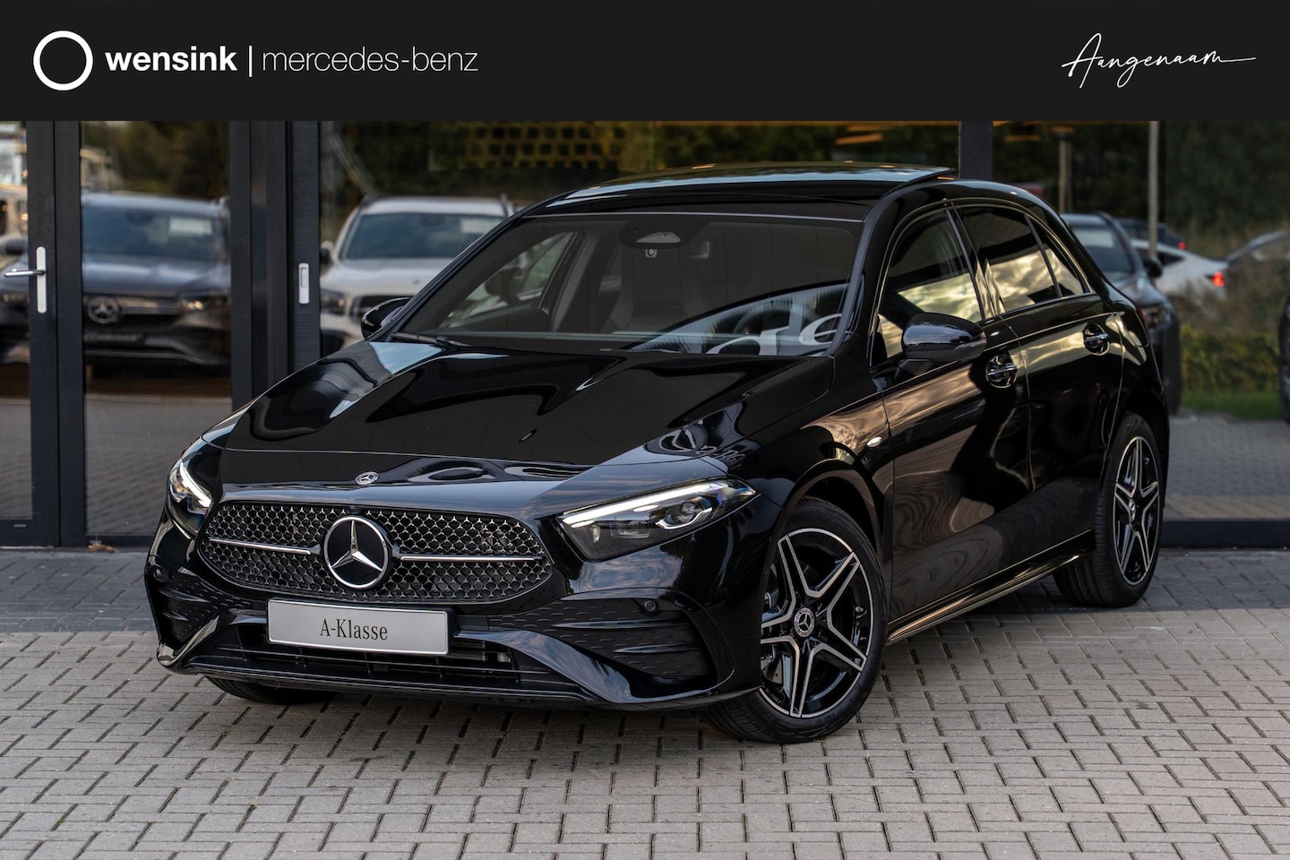 Mercedes-Benz A-klasse - 250e Business Solution AMG | Panoramaschuifdak  | Night pakket | Achteruitrijcamera | Stoe - AutoWereld.nl