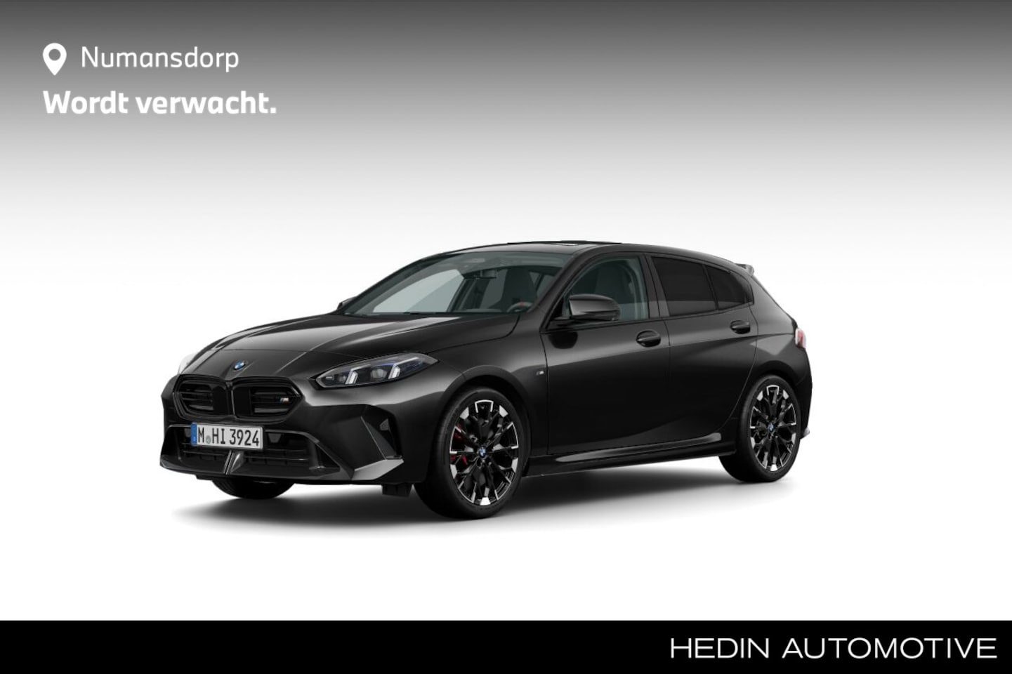 BMW 1-serie - M135 xDrive | M-Sport Pro | 19'' | Panorama | Stuur + Stoelverw. | Harman/Kardon - AutoWereld.nl