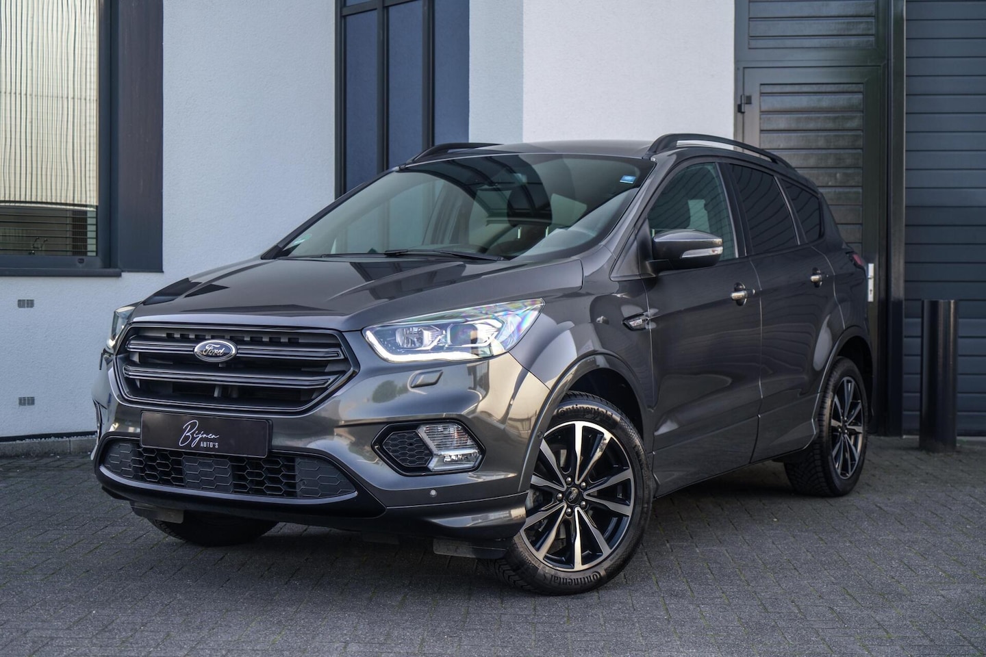 Ford Kuga - 1.5 EcoBoost ST Line 150PK TREKHAAK / CAMERA / SONY AUDIO - AutoWereld.nl