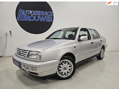 Volkswagen Vento - 1.8 GLX Atlanta Automaat Airco