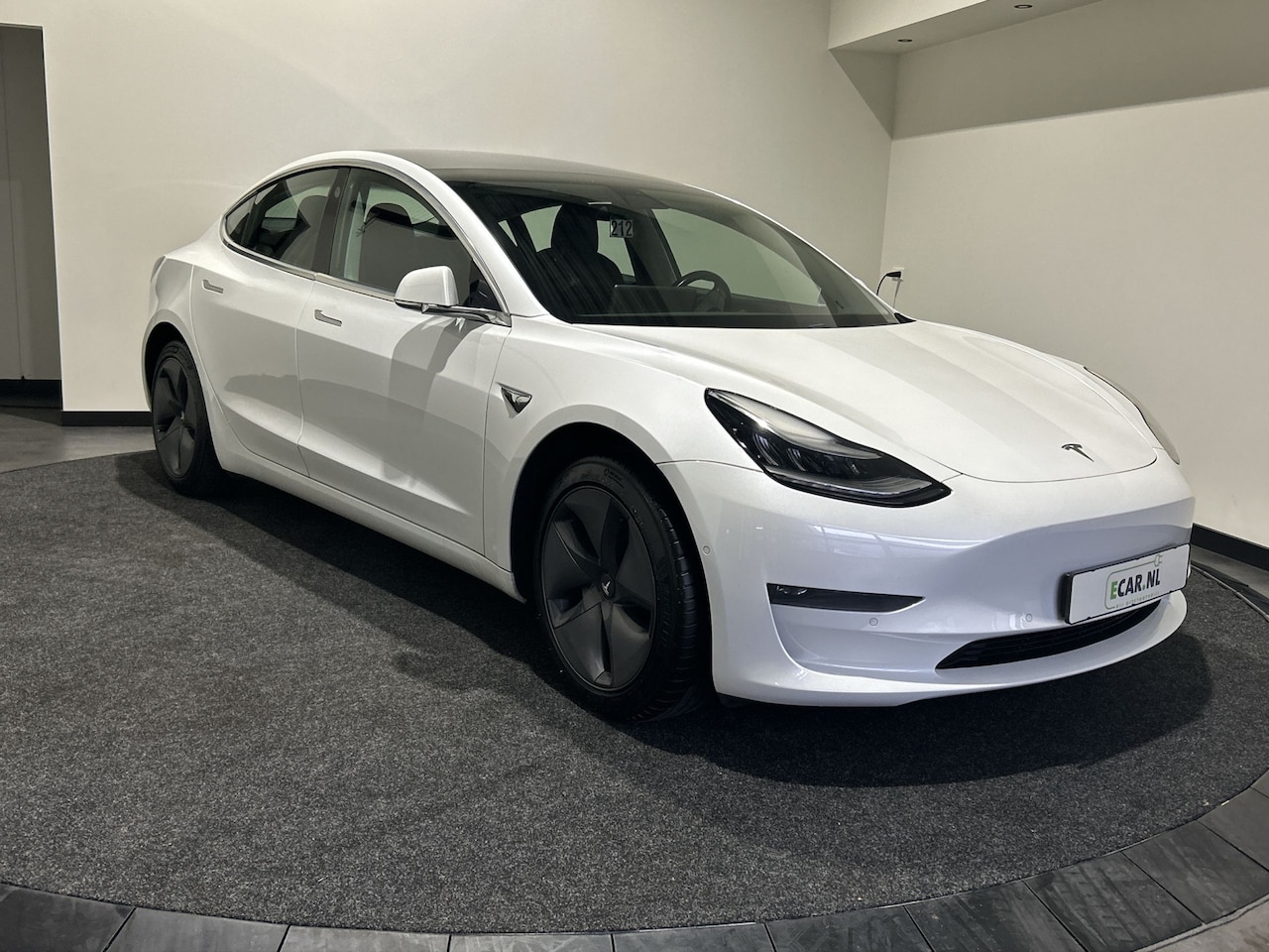 Tesla Model 3 - Standard RWD Plus 60 kWh | Let op! Voorbeeldfoto | Meer foto's volgen! - AutoWereld.nl
