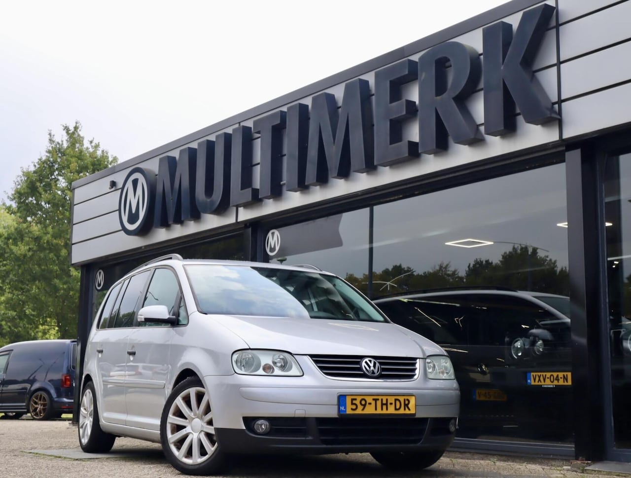 Volkswagen Touran - 1.6-16V FSI Trendline 1.6-16V FSI Trendline - AutoWereld.nl