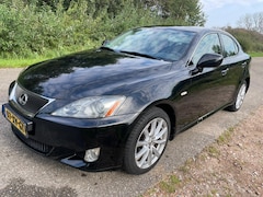 Lexus IS - 220d Business