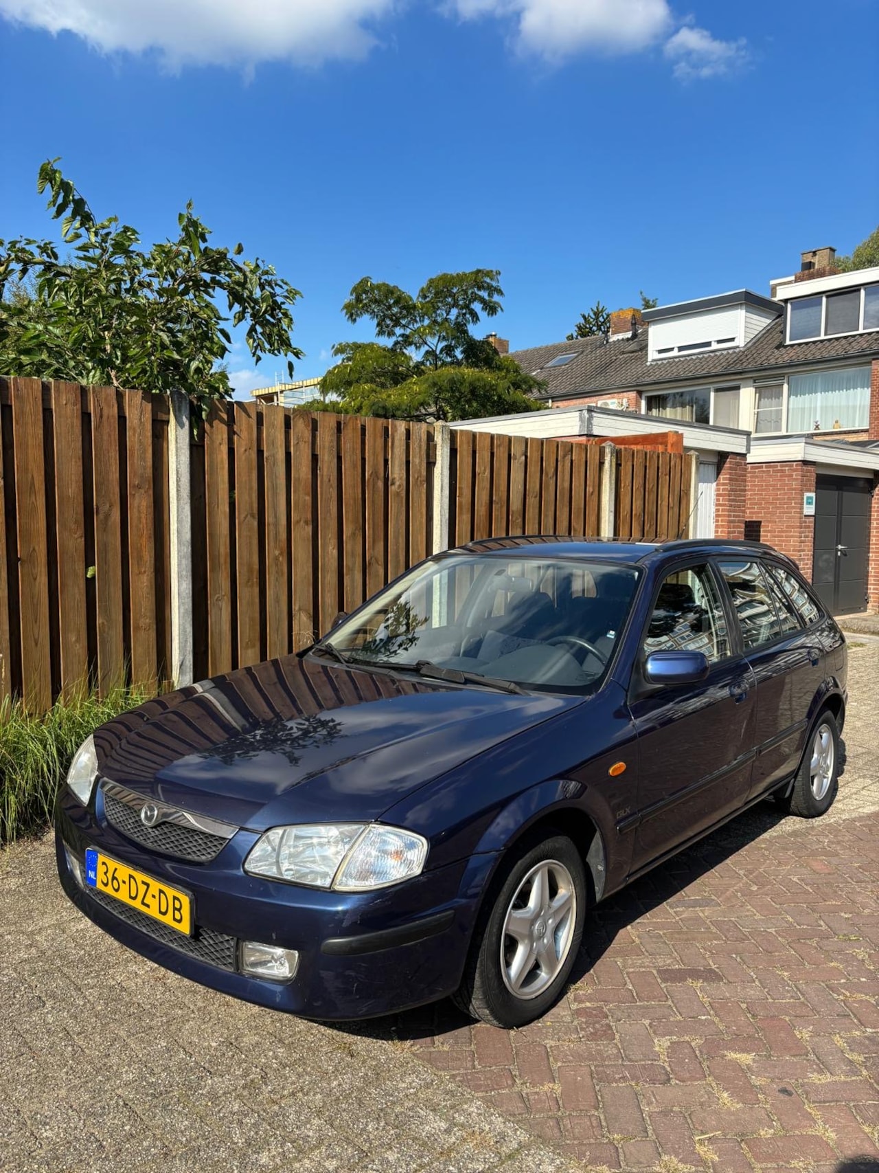 Mazda 323 Fastbreak - 1.5i GLX - AutoWereld.nl