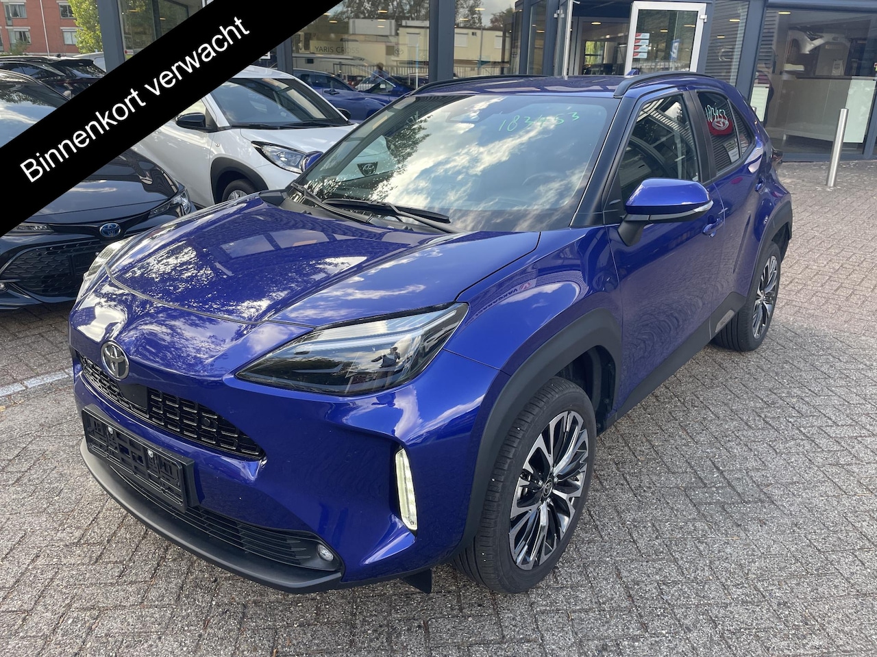 Toyota Yaris Cross - 1.5 Hybrid 130 Executive | Stuur- & Stoelverwarming | Dodehoek detectie | Parkeersensoren - AutoWereld.nl