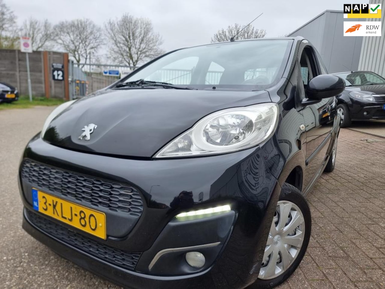 Peugeot 107 - 1.0 Active 1.0 Active - AutoWereld.nl