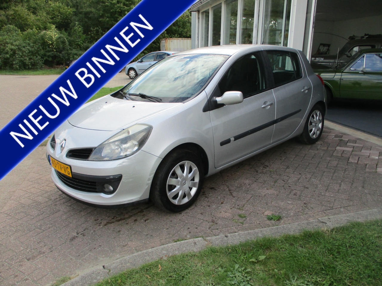 Renault Clio - 1.6-16V Team Spirit Zo Mee! Inruilkoopje! - AutoWereld.nl