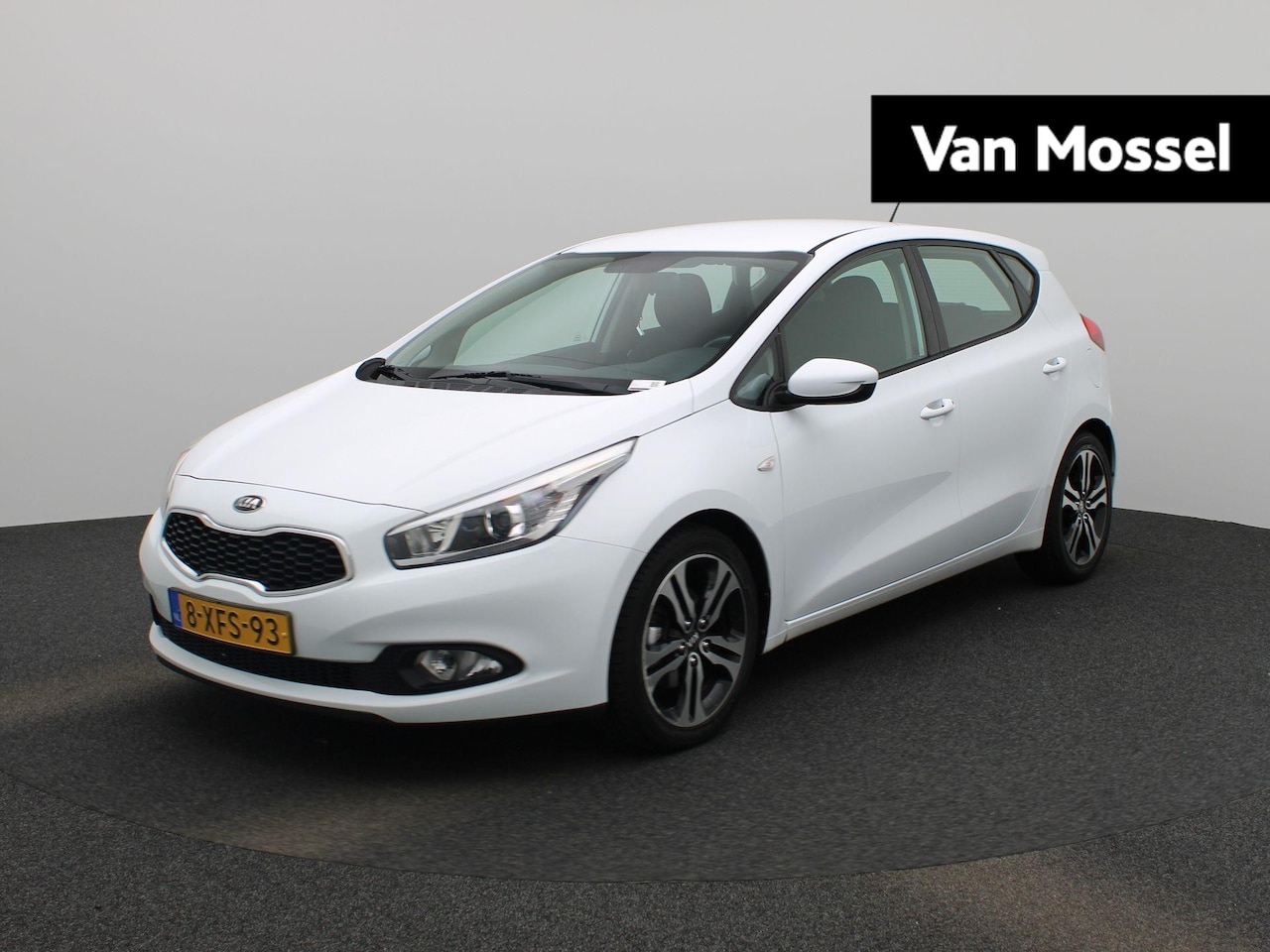 Kia Cee'd - 1.4 CVVT X-tra | Airco | Lichtmetalen Velgen | Multifunctioneel Stuurwiel | - AutoWereld.nl