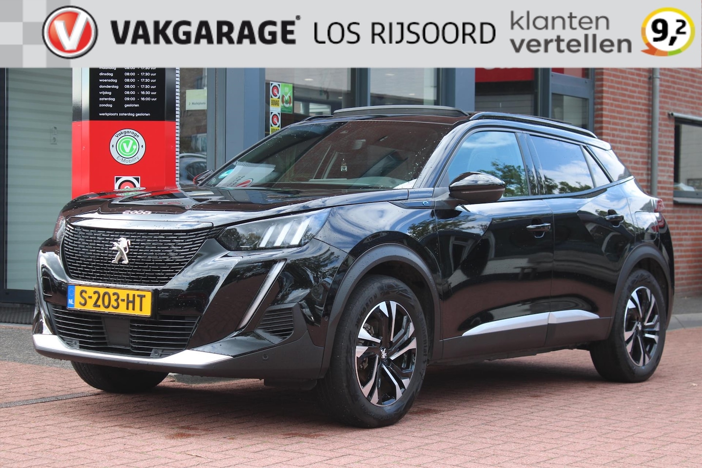 Peugeot e-2008 - EV 50kWh *GT* | 3-Fase | Schuifdak | Camera | Carplay | Navigatie | Stoelverwarming | Crui - AutoWereld.nl